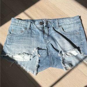Aritzia - Tulula Denim shorts (mini shorts)